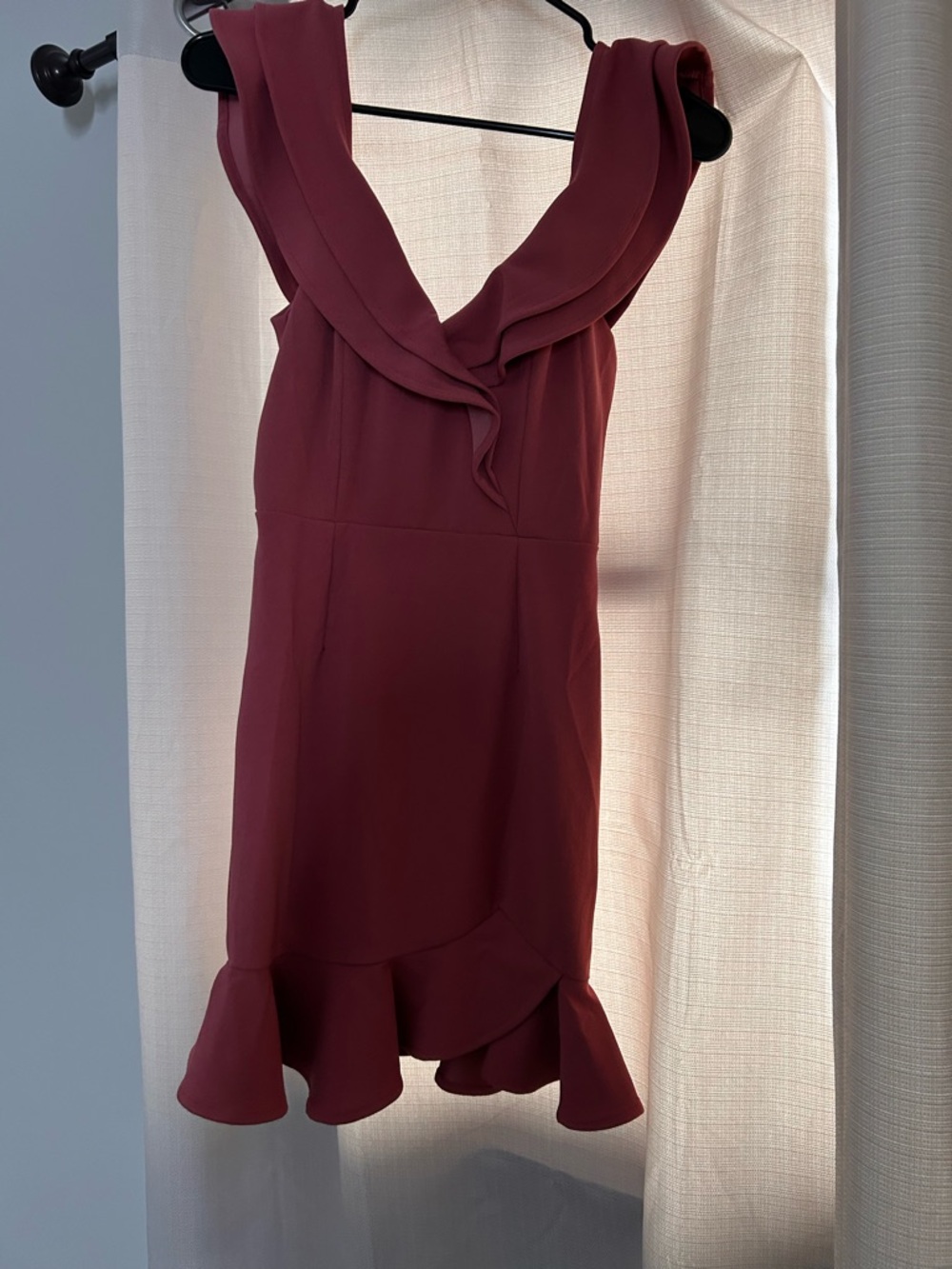 Hello Molly Sleeveless Ruffle V-Neck Mini Dress in Wine